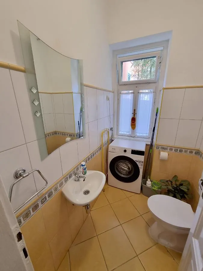 Sea Side Apartment Lovran Croatia